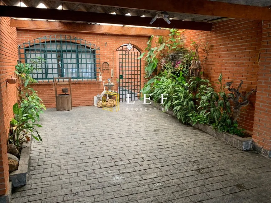 Foto 1 de Casa com 3 Quartos à venda, 390m² em Vila Romana, São Paulo