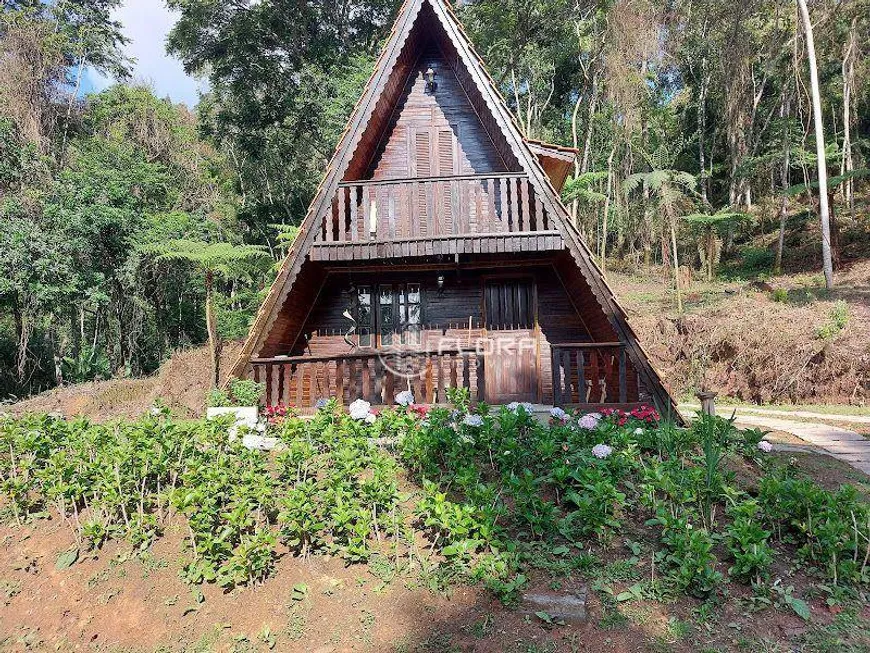 Foto 1 de Fazenda/Sítio com 2 Quartos à venda, 120m² em Campo do Coelho, Nova Friburgo