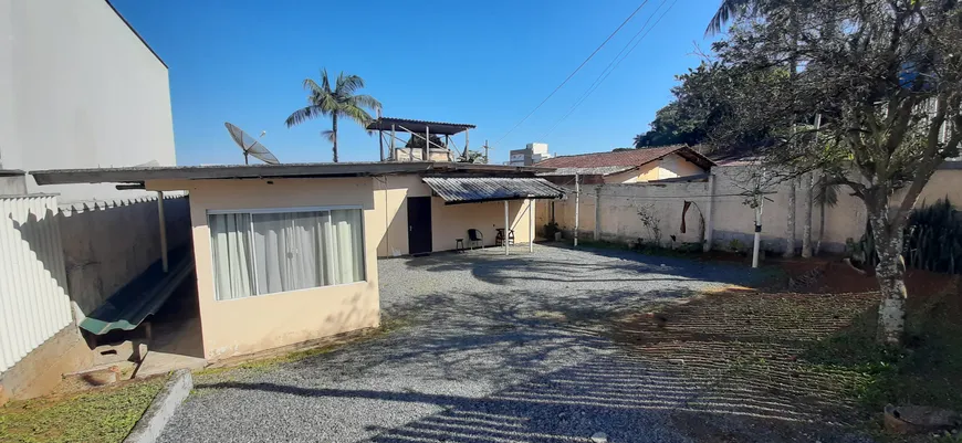 Foto 1 de Casa com 2 Quartos à venda, 120m² em Iririú, Joinville