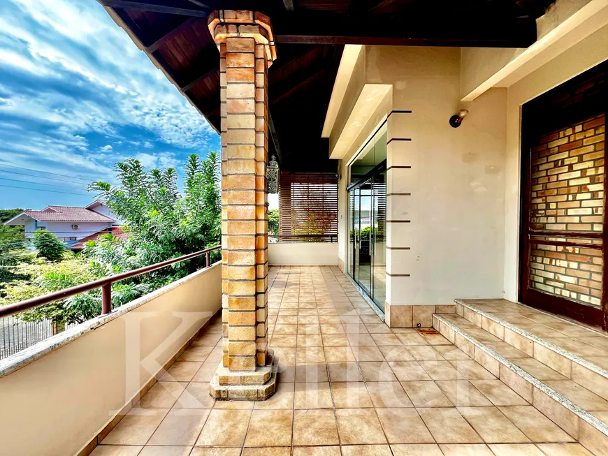 Foto 1 de Casa com 4 Quartos à venda, 313m² em Bom Abrigo, Florianópolis