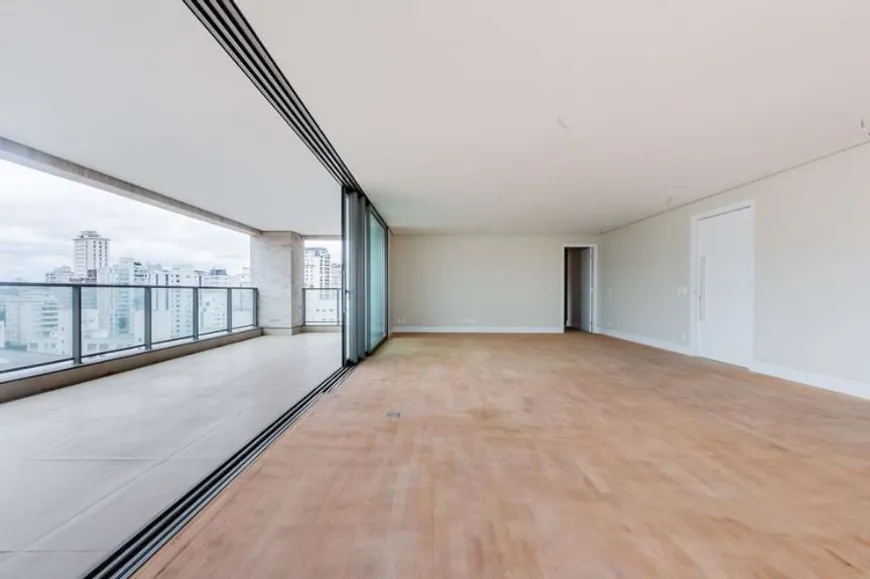 Foto 1 de Apartamento com 4 Quartos à venda, 340m² em Santa Cecília, São Paulo