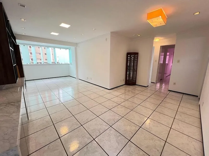 Foto 1 de Apartamento com 3 Quartos à venda, 105m² em Jardim Renascença, São Luís