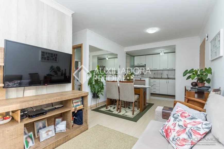 Foto 1 de Apartamento com 3 Quartos à venda, 68m² em Jardim Carvalho, Porto Alegre