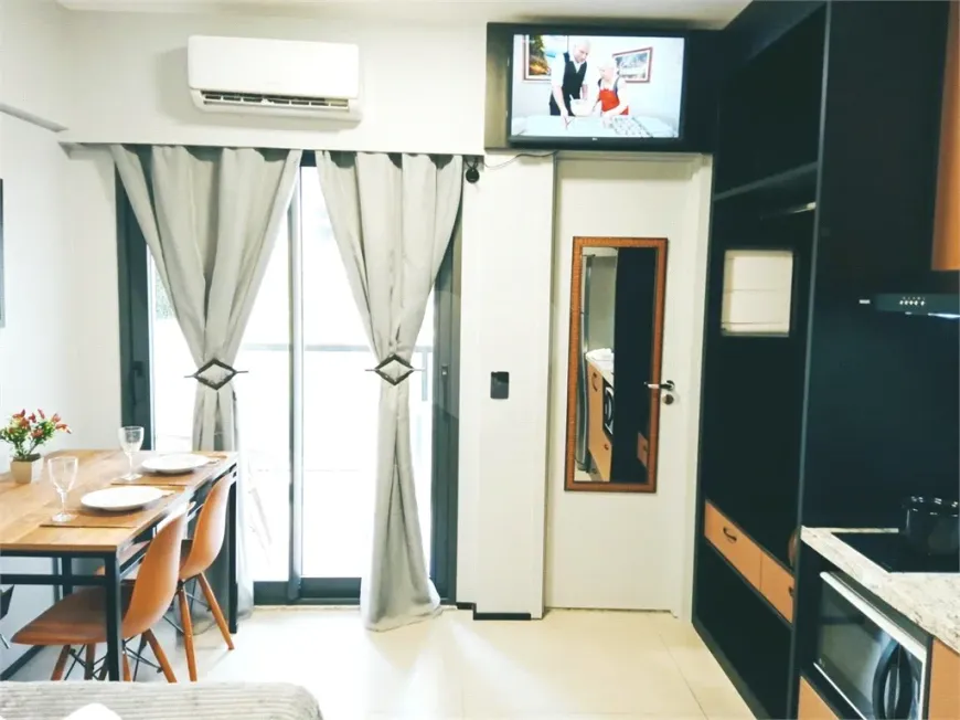 Foto 1 de Apartamento com 1 Quarto para alugar, 23m² em Vila Mariana, São Paulo