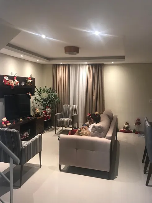 Foto 1 de Casa de Condomínio com 3 Quartos à venda, 145m² em Horto do Ipê, São Paulo