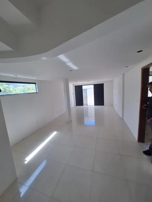 Foto 1 de Casa de Condomínio com 4 Quartos à venda, 140m² em Itapuã, Salvador