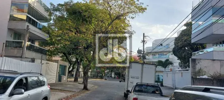 Foto 1 de Lote/Terreno à venda, 630m² em Recreio Dos Bandeirantes, Rio de Janeiro