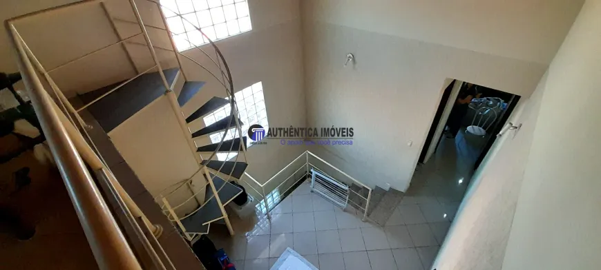 Foto 1 de Casa com 2 Quartos à venda, 260m² em Vila Osasco, Osasco