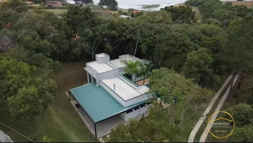 Foto 1 de Casa com 3 Quartos à venda, 5000m² em Centro, Piedade