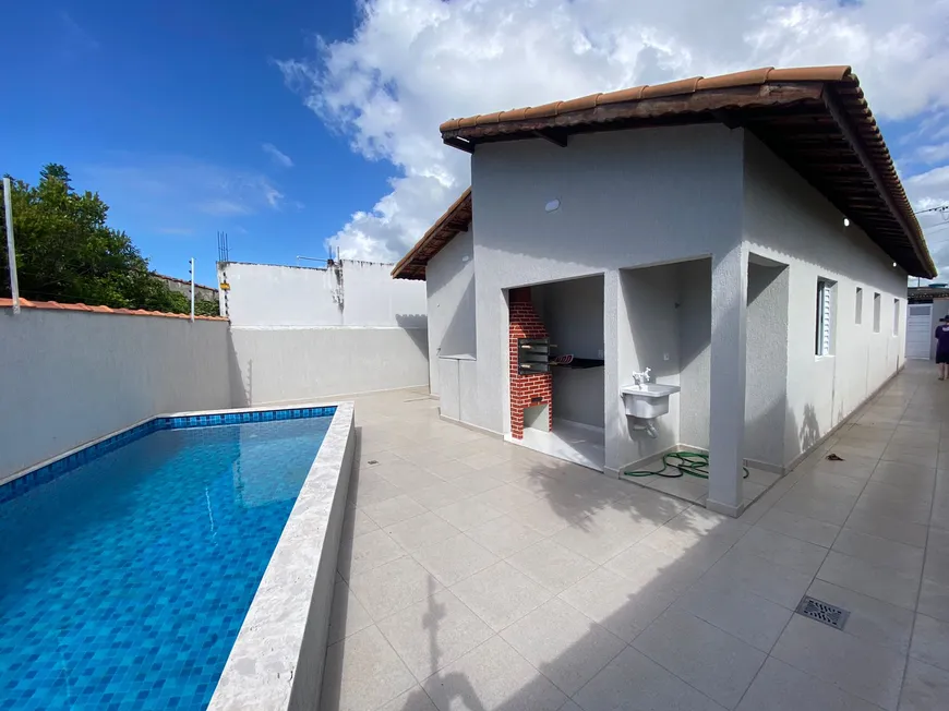 Foto 1 de Casa com 3 Quartos à venda, 107m² em Jardim das Palmeiras, Itanhaém