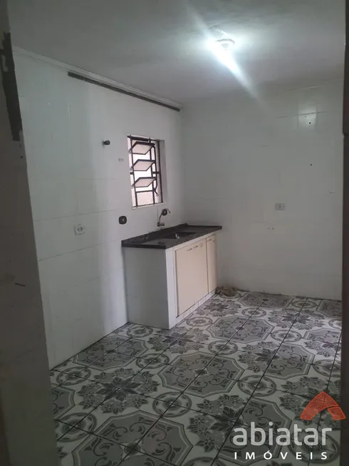 Foto 1 de Casa com 1 Quarto para alugar, 55m² em Jardim Silvio Sampaio, Taboão da Serra