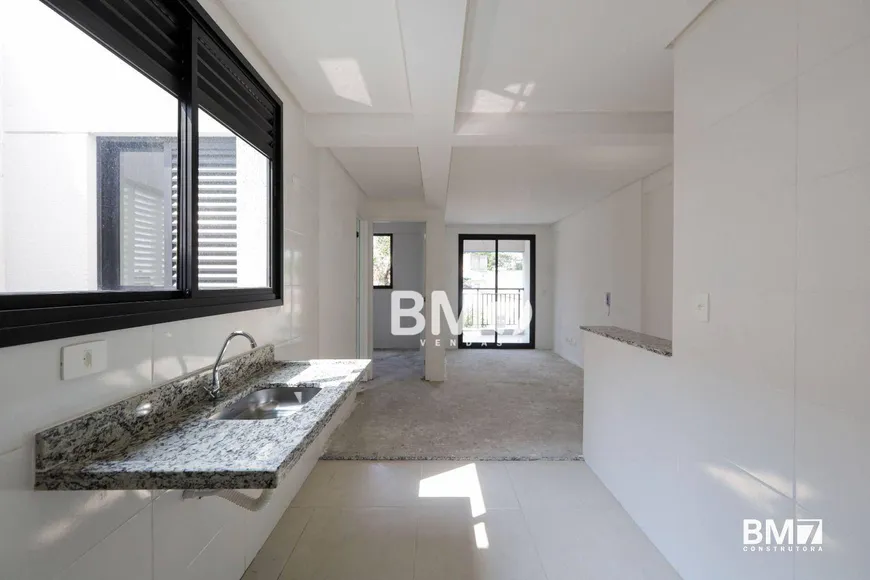 Foto 1 de Apartamento com 3 Quartos à venda, 61m² em Vila Curuçá, São Paulo