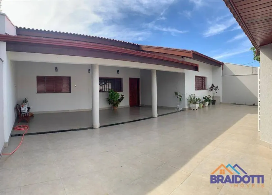 Foto 1 de Casa com 4 Quartos à venda, 217m² em Jardim Amélia, Americana