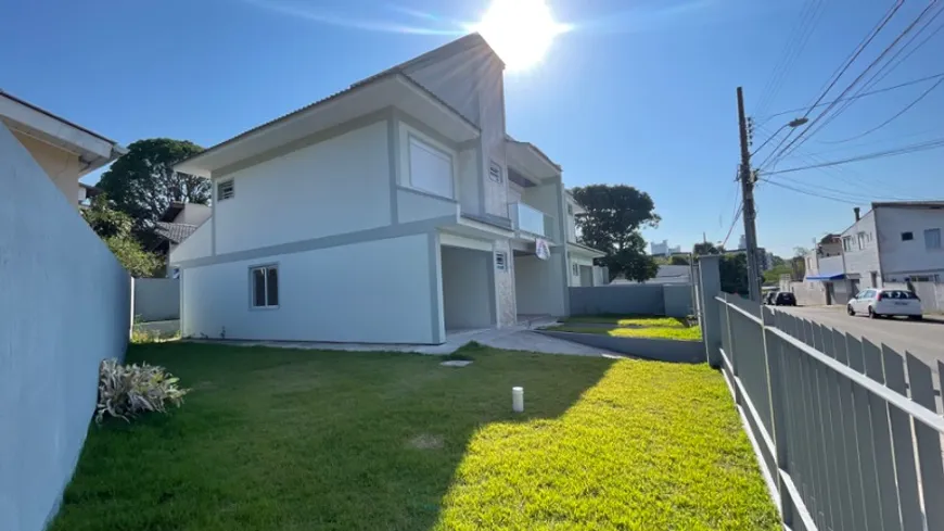 Foto 1 de Casa com 3 Quartos à venda, 167m² em Monte Verde, Florianópolis