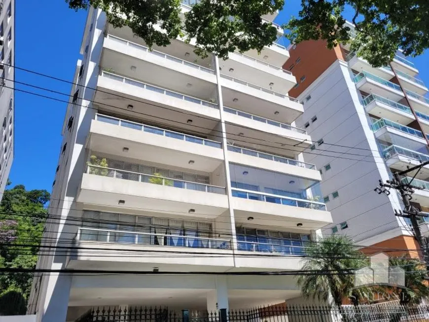 Foto 1 de Apartamento com 3 Quartos à venda, 150m² em Centro, Petrópolis