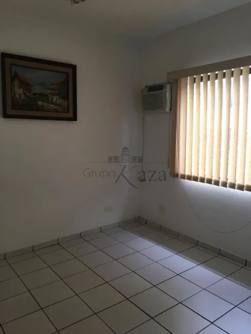 Foto 1 de com 3 Quartos para alugar, 300m² em Jardim Pereira do Amparo, Jacareí