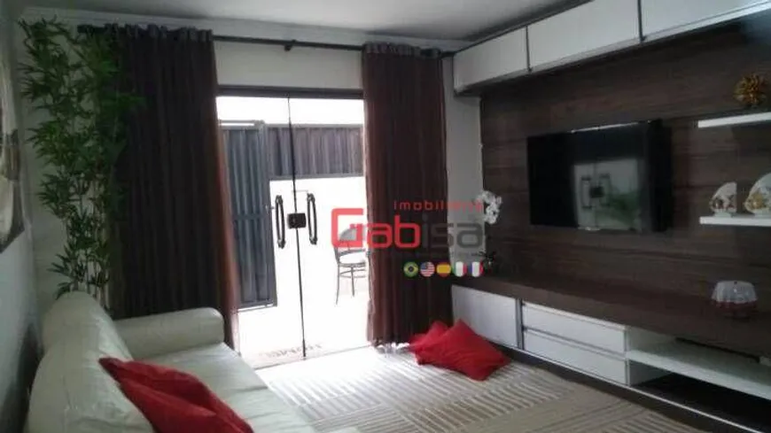 Foto 1 de Casa com 3 Quartos à venda, 140m² em Jardim Caiçara, Cabo Frio