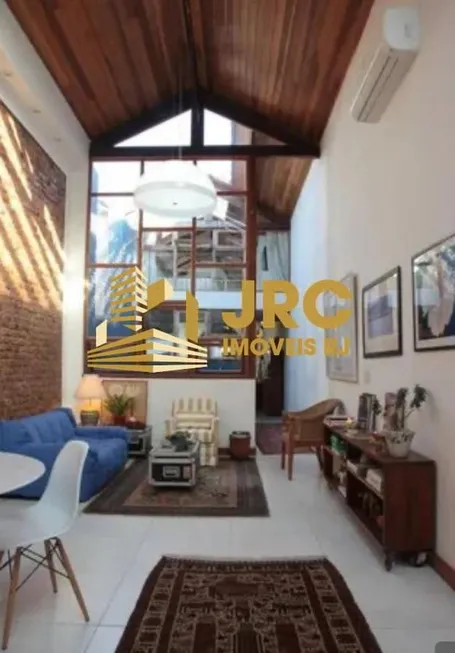 Foto 1 de Casa com 2 Quartos à venda, 191m² em Santo Cristo, Rio de Janeiro