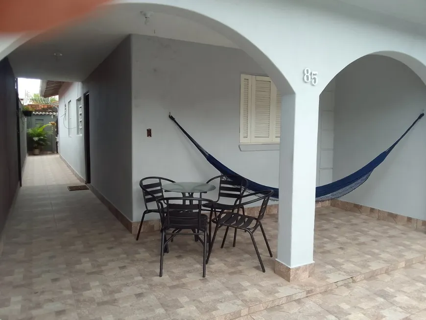 Foto 1 de Casa com 2 Quartos à venda, 66m² em Indaiá, Caraguatatuba