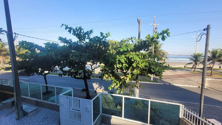 Foto 1 de Kitnet com 1 Quarto à venda, 30m² em Vila Caicara, Praia Grande