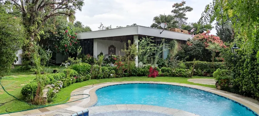 Foto 1 de Casa com 4 Quartos para alugar, 450m² em Alto Da Boa Vista, São Paulo