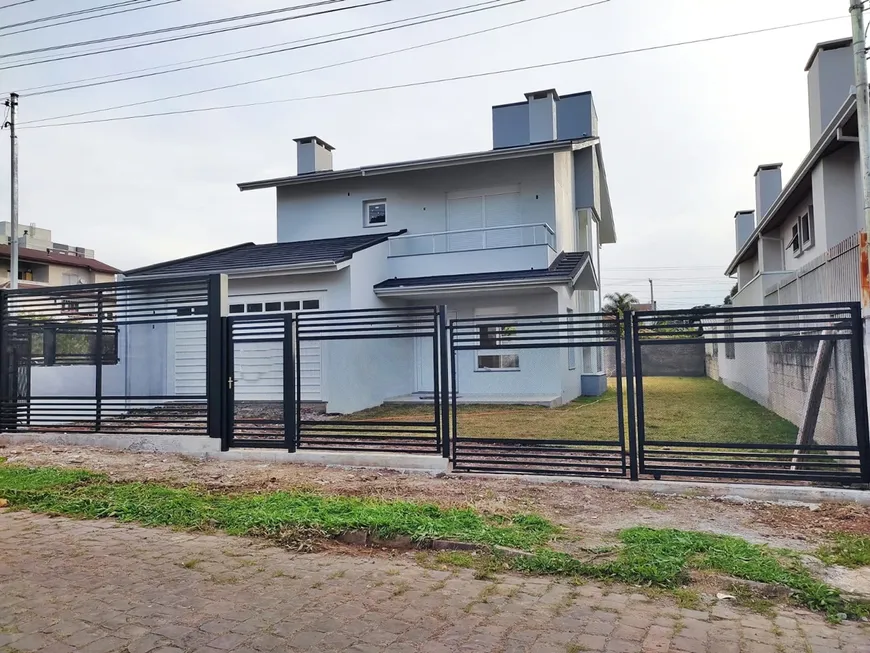 Foto 1 de Casa com 3 Quartos à venda, 200m² em São Luiz, Caxias do Sul
