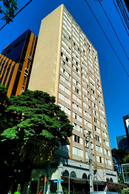 Foto 1 de Apartamento com 4 Quartos à venda, 153m² em Centro, Curitiba