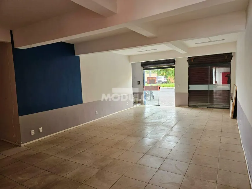 Foto 1 de Ponto Comercial para alugar, 230m² em Santa Mônica, Uberlândia