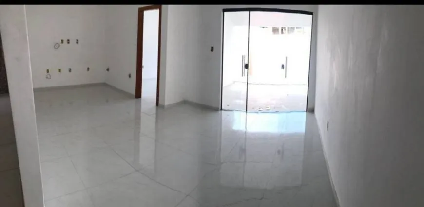 Foto 1 de Casa com 2 Quartos à venda, 80m² em Dois de Julho, Camaçari