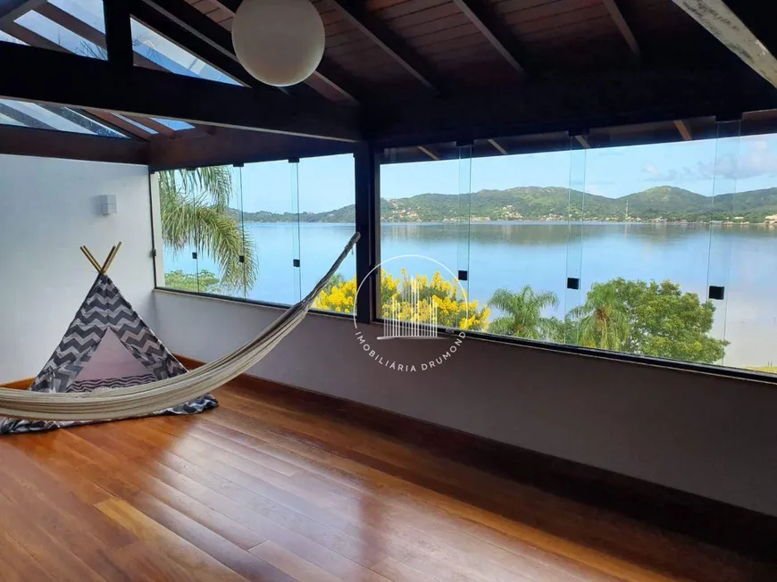 Foto 1 de Casa com 3 Quartos à venda, 250m² em Lagoa da Conceição, Florianópolis