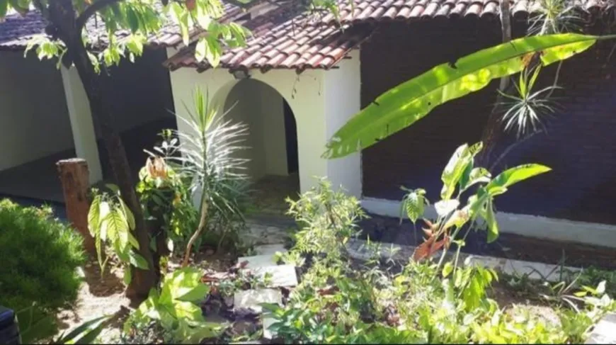 Foto 1 de Casa com 4 Quartos à venda, 350m² em Candeal, Salvador