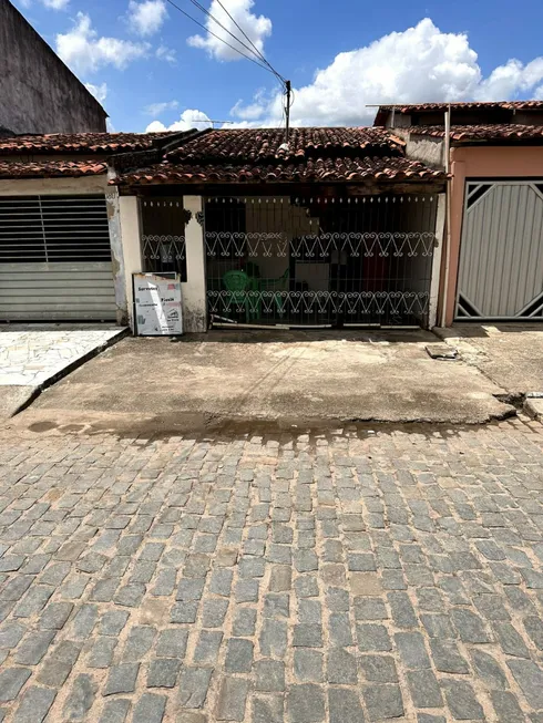 Foto 1 de Casa com 3 Quartos à venda, 60m² em Conceição, Feira de Santana