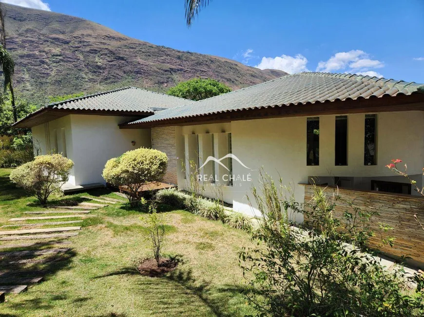 Foto 1 de Casa de Condomínio com 4 Quartos à venda, 300m² em Condomínio Retiro do Chalé, Brumadinho