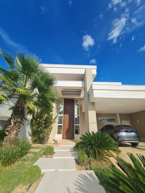 Foto 1 de Casa de Condomínio com 3 Quartos à venda, 225m² em Ribeirão do Lipa, Cuiabá