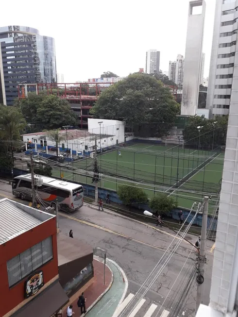 Foto 1 de Apartamento com 3 Quartos à venda, 72m² em Cidade Monções, São Paulo