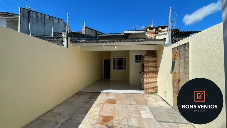 Foto 1 de Casa com 2 Quartos à venda, 70m² em Lagoa Redonda, Fortaleza