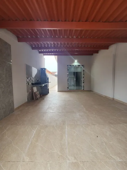 Foto 1 de Sobrado com 2 Quartos à venda, 102m² em Bairro Jussara, Mongaguá