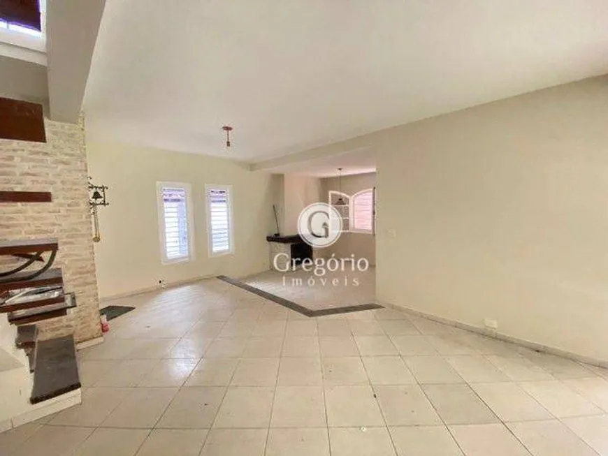 Foto 1 de Sobrado com 4 Quartos à venda, 250m² em Adalgisa, Osasco