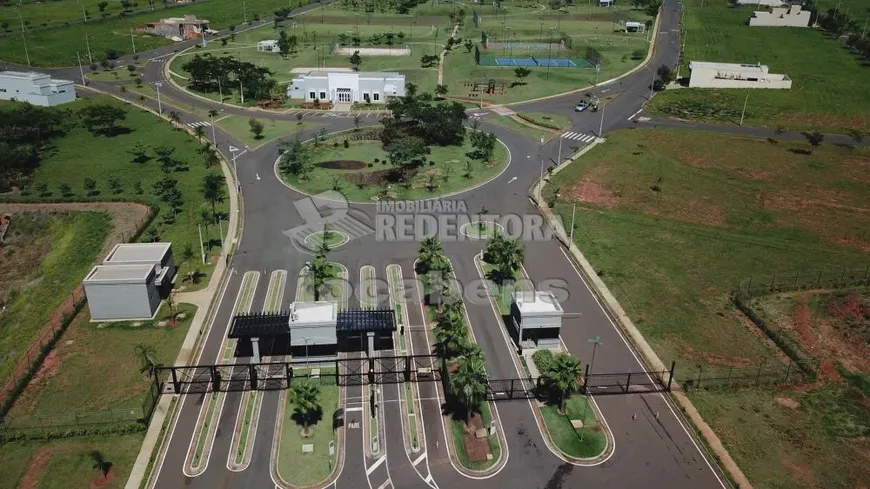 Foto 1 de Lote/Terreno à venda, 225m² em , Ipiguá