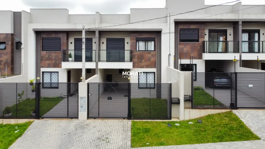 Foto 1 de Sobrado com 3 Quartos à venda, 120m² em Boqueirão, Curitiba