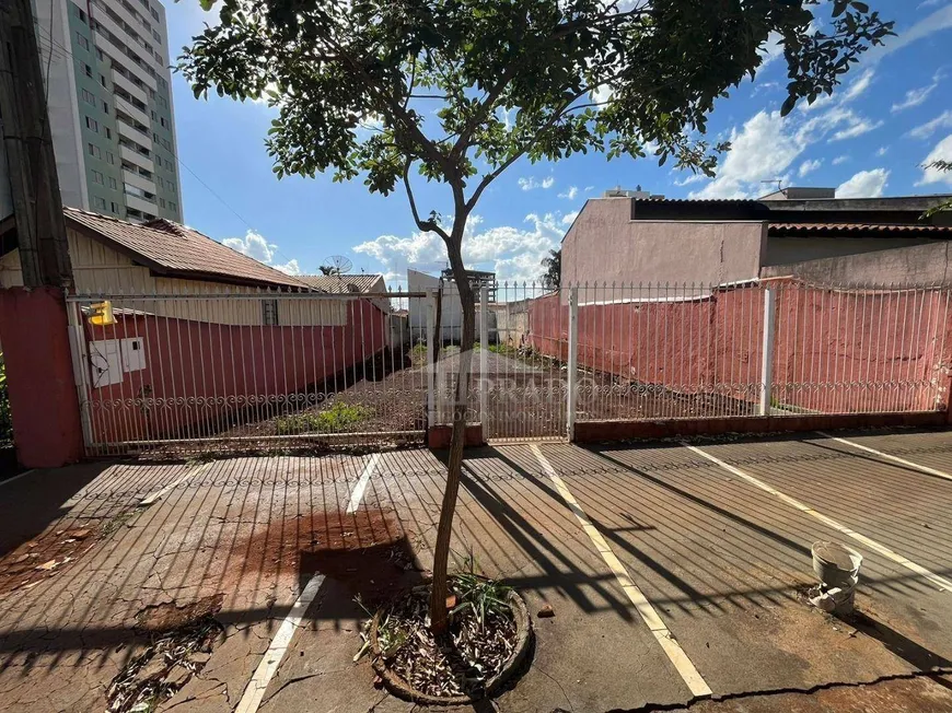 Foto 1 de Lote/Terreno à venda, 400m² em Centro, Ibiporã