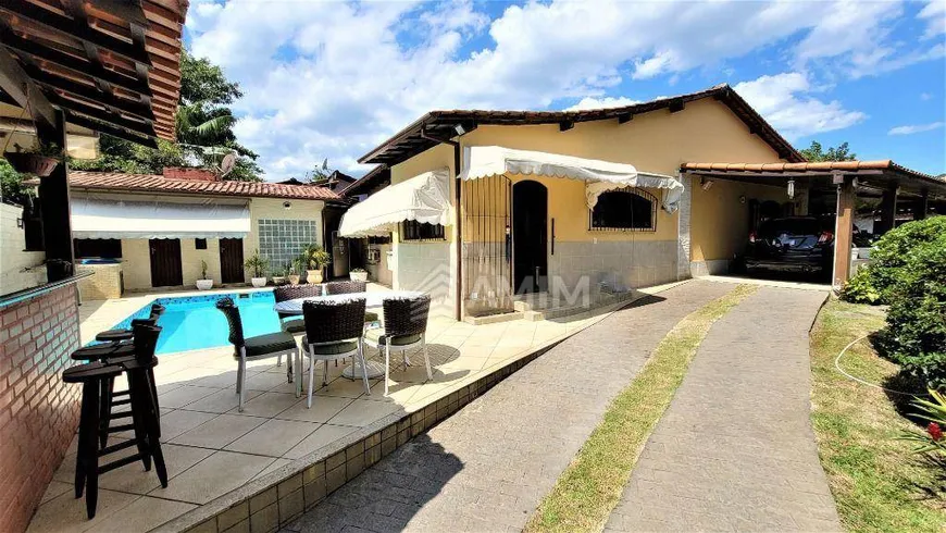 Foto 1 de Casa de Condomínio com 4 Quartos à venda, 290m² em Itaipu, Niterói