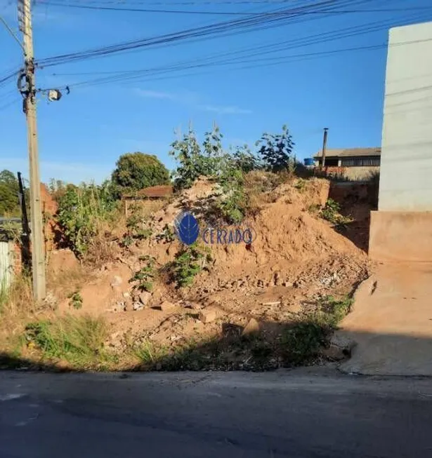 Foto 1 de Lote/Terreno à venda, 300m² em Anexo Itamaraty, Anápolis