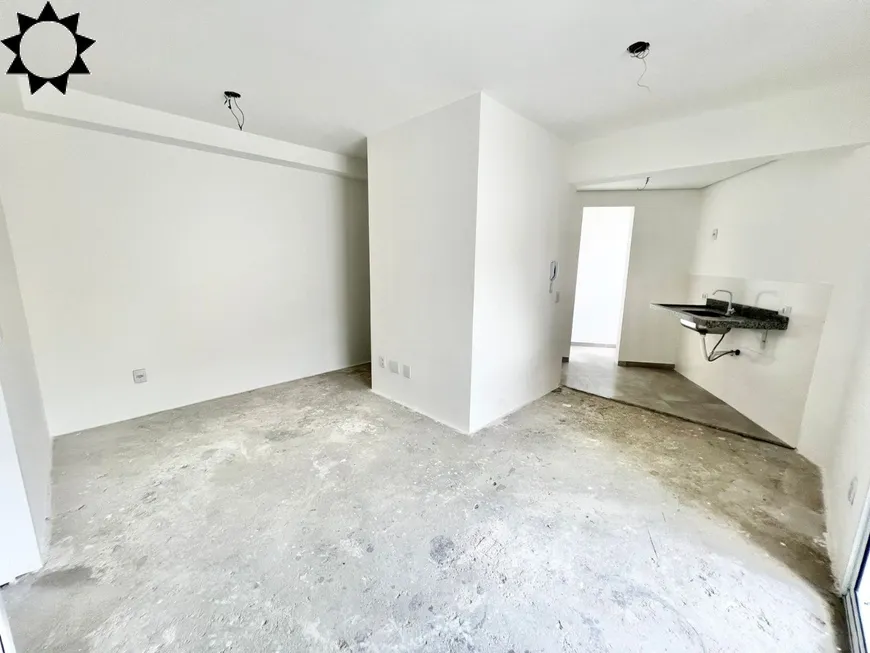 Foto 1 de Apartamento com 2 Quartos à venda, 51m² em Quitaúna, Osasco