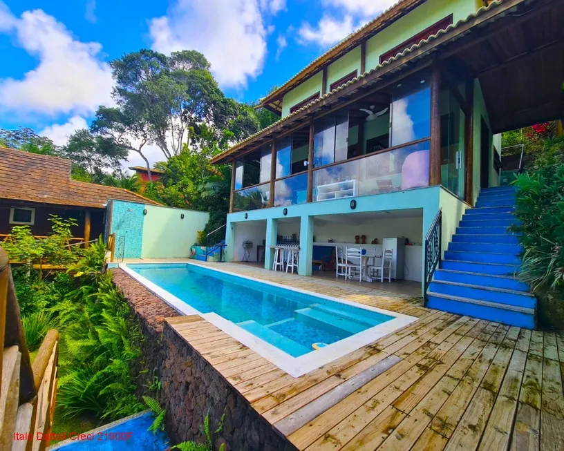 Foto 1 de Sobrado com 3 Quartos à venda, 135m² em Praia do Forte, Mata de São João