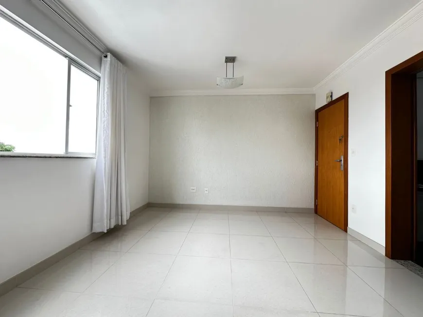 Foto 1 de Apartamento com 3 Quartos à venda, 80m² em Planalto, Belo Horizonte