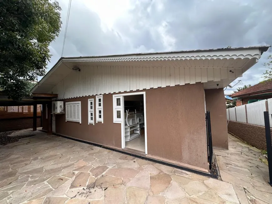 Foto 1 de Casa com 3 Quartos à venda, 135m² em Piratini, Gramado
