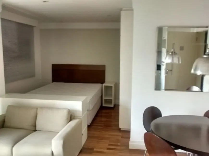 Foto 1 de Flat com 1 Quarto para alugar, 41m² em Vila Nova Conceição, São Paulo