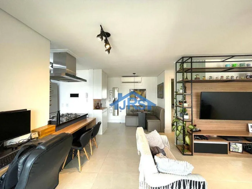 Foto 1 de Apartamento com 1 Quarto à venda, 64m² em Empresarial 18 do Forte, Barueri