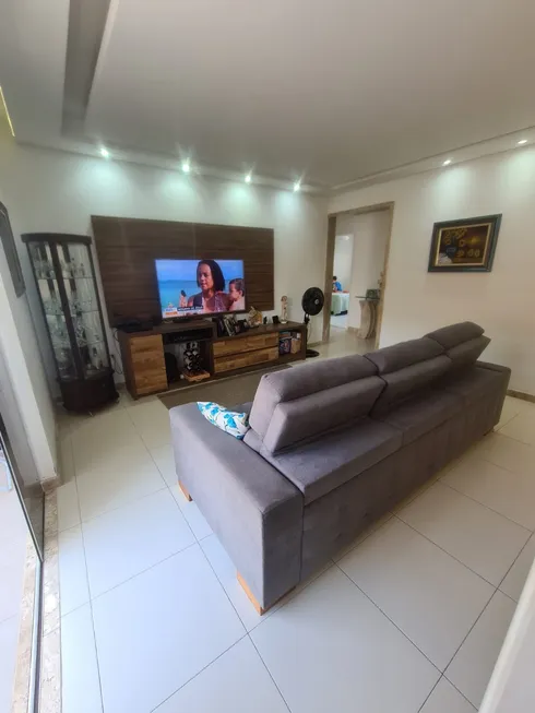 Foto 1 de Apartamento com 3 Quartos à venda, 136m² em Ipitanga, Lauro de Freitas